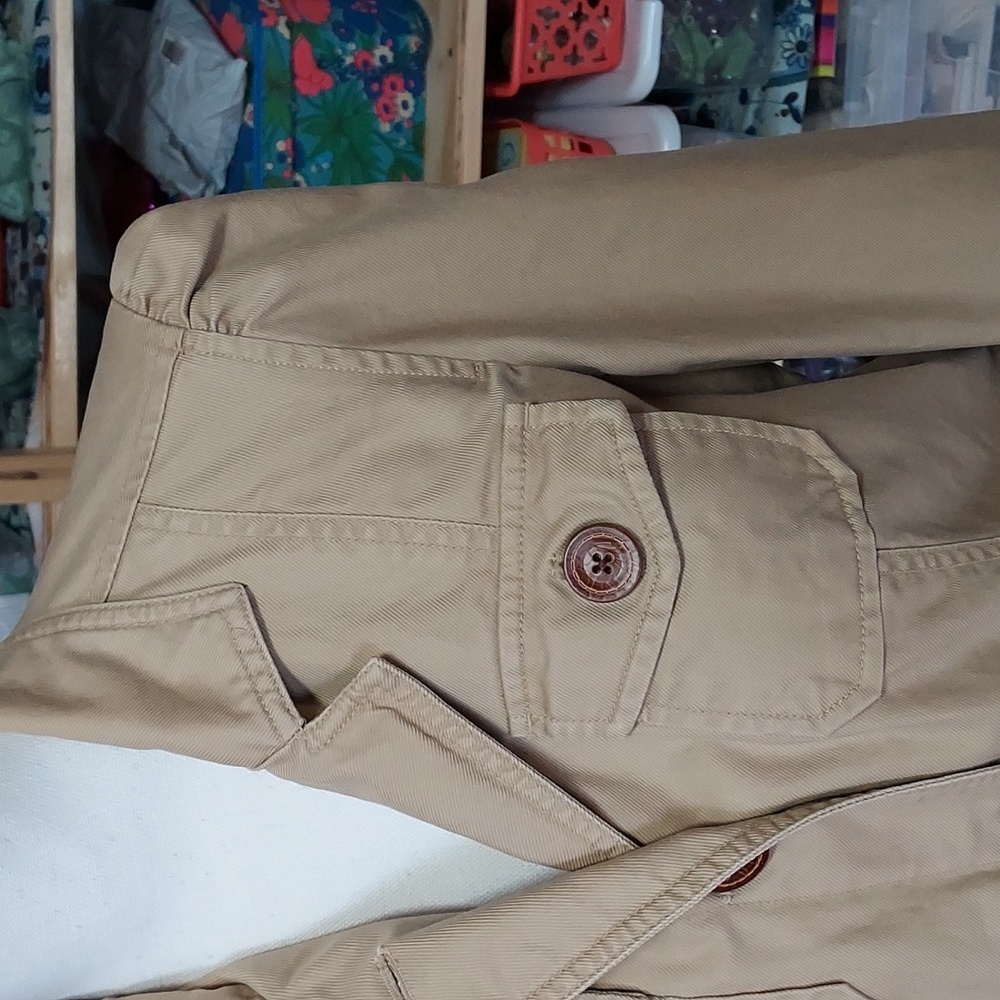 GAP Khaki Button Closure multi Pocket Utility Jacket Structured Shoulders Sz 10 - Picture 6 of 9